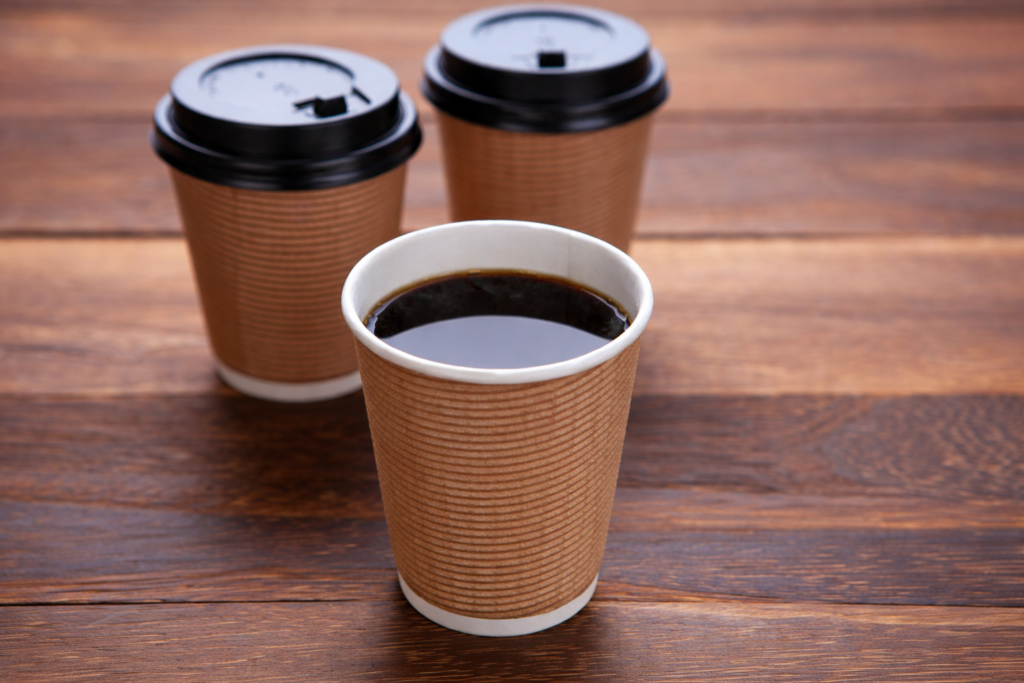 熱くない紙コップ